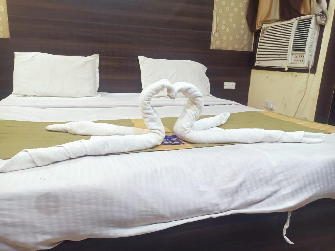 לקנאו Hotel Park Avenue מראה חיצוני תמונה