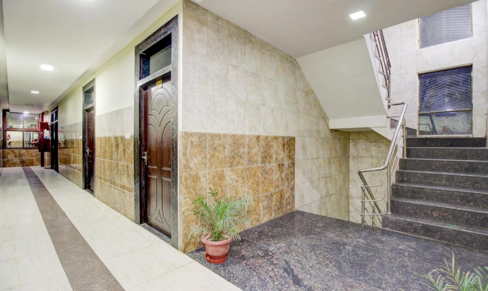 לקנאו Hotel Park Avenue מראה חיצוני תמונה