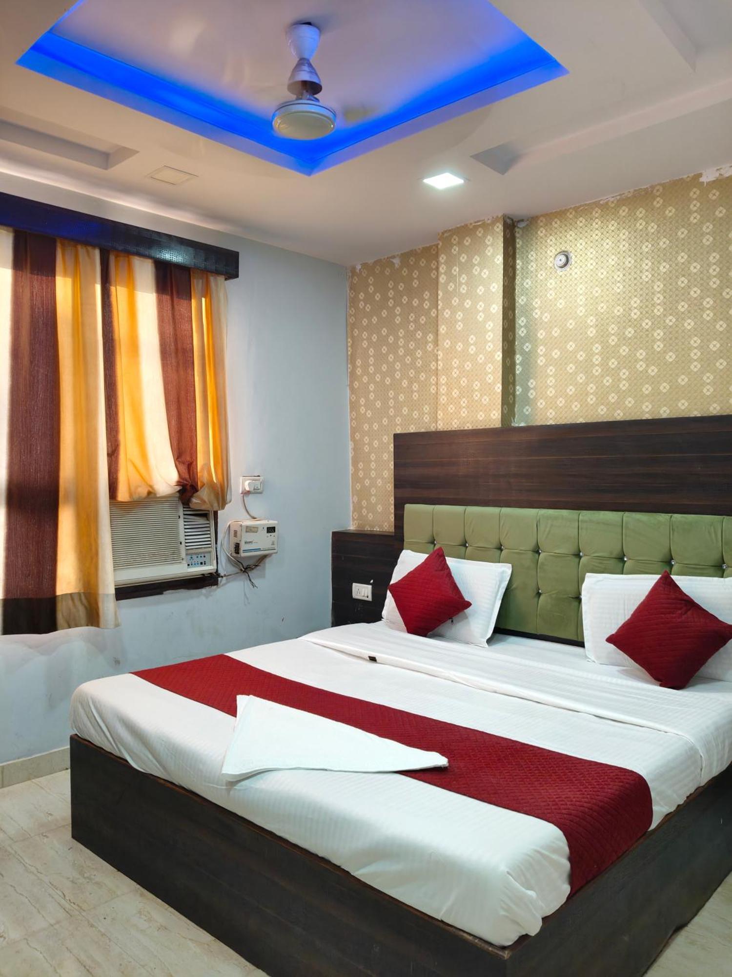 לקנאו Hotel Park Avenue מראה חיצוני תמונה