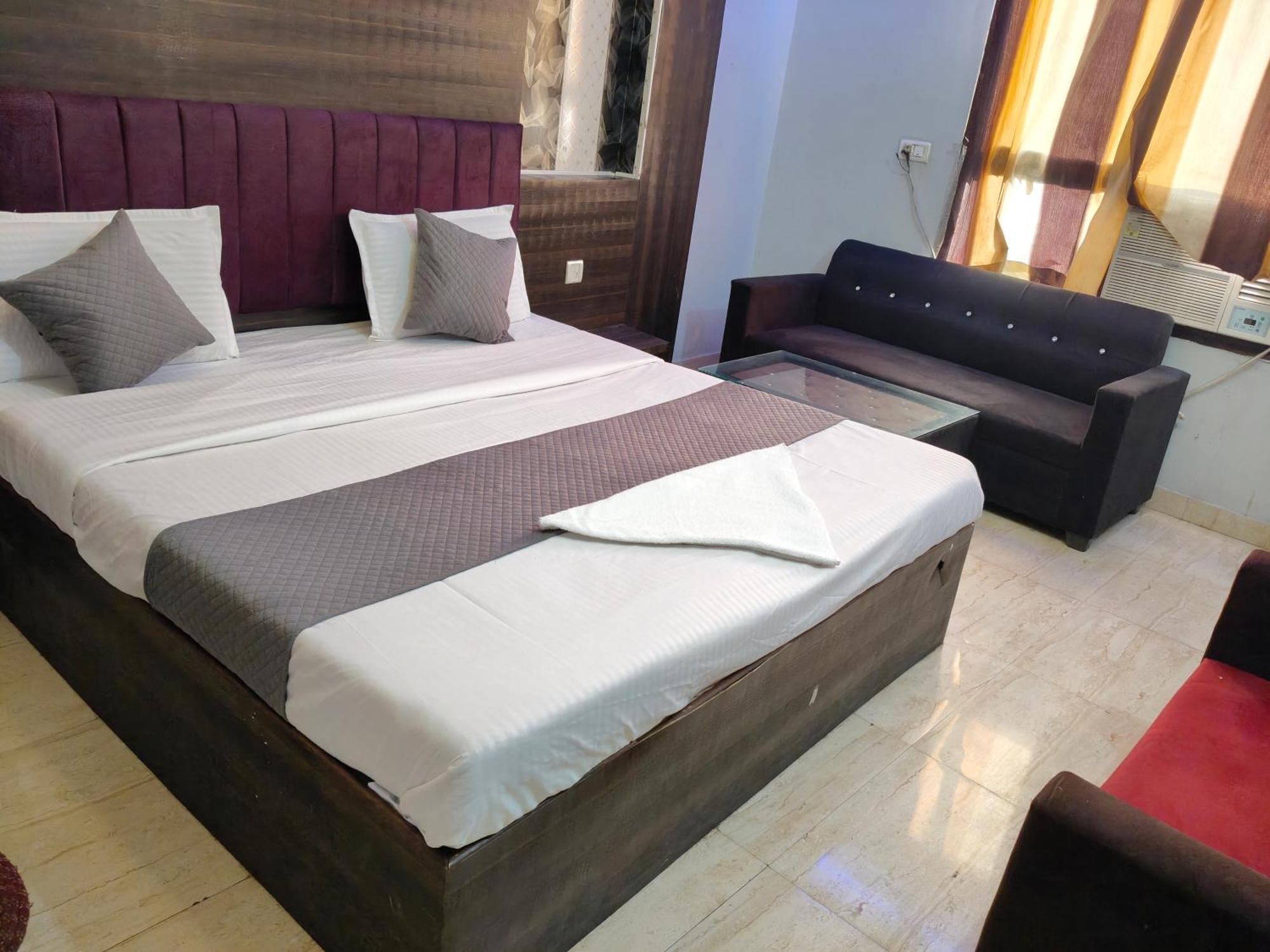 לקנאו Hotel Park Avenue מראה חיצוני תמונה
